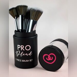 City Color Pro Blend 5-Piece Brush Set With Storage Case